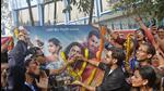 Actor Shah Rukh Khan’s fans celebrate Pathaan’s release in Kolkata. (ANI) Actor Shah Rukh Khan’s fans celebrate Pathaan’s release in Kolkata. (ANI)
