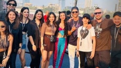 Saba Azad's Lollapalooza India event was attended by Hrithik Roshan, Hridaan Roshan, Sussanne Khan among others. Saba Azad's Lollapalooza India event was attended by Hrithik Roshan, Hridaan Roshan, Sussanne Khan among others.