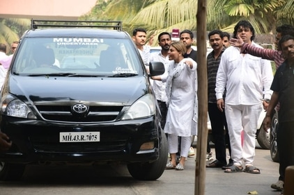 Rakhi Sawant ahead of her mom's final rites. (Varinder Chawla) Rakhi Sawant ahead of her mom's final rites. (Varinder Chawla)