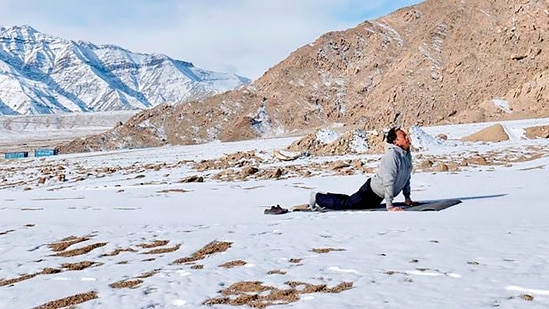  Social reformist Sonam Wangchuk does 'yoga' on the 3rd day of his five-day climate fast to save Ladakh. (PTI)