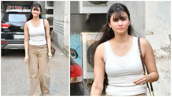 Actor Daisy Shah was spotted at a salon in Mumbai on Sunday. She was in a white top and beige pants and sported fringes. Her last Hindi film was Race 3 in 2018. She has since appeared in a Gujarati and Marathi film. (Varinder Chawla)