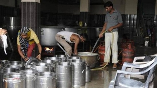 K'taka: Students evacuated from hostel over protests against bad food in Ballari. (Picture for representation)(HT)