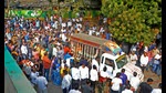 Bhubaneswar: Biju Janata Dal (BJD) leaders and workers gather to pay tribute to party leader and Odisha Health Minister Naba Kishore Das, in Bhubaneswar, Monday, Jan. 30, 2023. Das died in hospital hours after being shot by a policeman in Jharsuguda district on Sunday. (PTI Photo)(PTI01_30_2023_000102A) (PTI) Bhubaneswar: Biju Janata Dal (BJD) leaders and workers gather to pay tribute to party leader and Odisha Health Minister Naba Kishore Das, in Bhubaneswar, Monday, Jan. 30, 2023. Das died in hospital hours after being shot by a policeman in Jharsuguda district on Sunday. (PTI Photo)(PTI01_30_2023_000102A) (PTI)