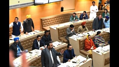 Councillors during the MC House meeting at the MC office in Sector 17 in Chandigarh on Monday. (Keshav Singh/HT) Councillors during the MC House meeting at the MC office in Sector 17 in Chandigarh on Monday. (Keshav Singh/HT)