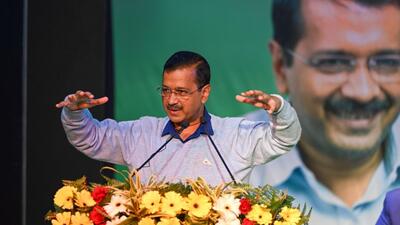 Delhi chief minister Arvind Kejriwal launched the Real Time Source Apportionment Study's Supersite and Mobile Van at Rouse Avenue on Monday. (Sanchit Khanna/HT Photo) Delhi chief minister Arvind Kejriwal launched the Real Time Source Apportionment Study's Supersite and Mobile Van at Rouse Avenue on Monday. (Sanchit Khanna/HT Photo)