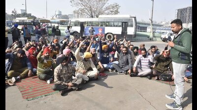 Punjab Roadways, Punbus, PRTC contract workers’ union will conduct protest marches state-wide outside bus depots on February 2 (HT file photo for representation)