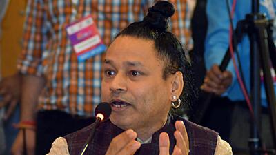 Vijayanagara police detained two persons for allegedly attacking singer Kailash Kher during his concert in Karnataka’s Hampi (ANI) Vijayanagara police detained two persons for allegedly attacking singer Kailash Kher during his concert in Karnataka’s Hampi (ANI)