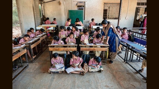 Pune, India - Jan. 19, 2023: Students at a temporary school at Panshet near Pune, India, on Thursday, January 19, 2023. (Photo by Pratham Gokhale/Hindustan Times) (Pratham Gokhale/HT Photo)
