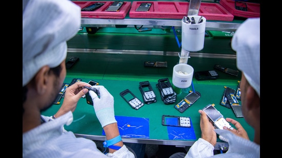 The PLI scheme for large-scale electronics manufacturing (LSEM) saw successful results, with 97% of mobile phones sold in India now being made here. As of September, the PLI scheme for LSEM attracted investments of <span class='webrupee'>?</span>4,784 crore and generated 41,000 additional jobs (Shutterstock)