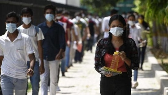 JEE Mains aspirants arrive at the centre to appear for the exam, at DPG Degree College, in Sector 34, in Gurugram. (Photo by Parveen Kumar/Hindustan Times) JEE Mains aspirants arrive at the centre to appear for the exam, at DPG Degree College, in Sector 34, in Gurugram. (Photo by Parveen Kumar/Hindustan Times)