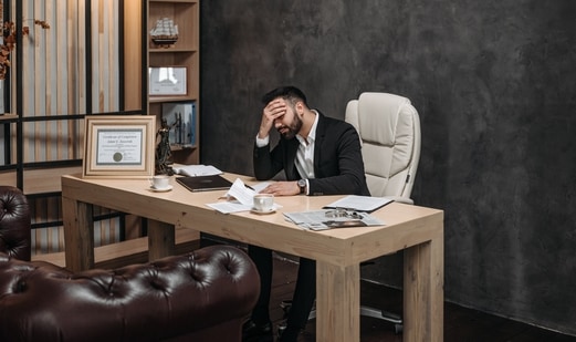 10 ways to reduce stress at the workplace(Photo by Pavel Danilyuk on Pexels)