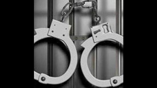 The Division number 5 police conducted a raid at pan shops at Satpaul Mittal road in Ludhiana (Malhar road) and arrested four persons for allegedly serving hookahs among youths and minors. (Getty images)
