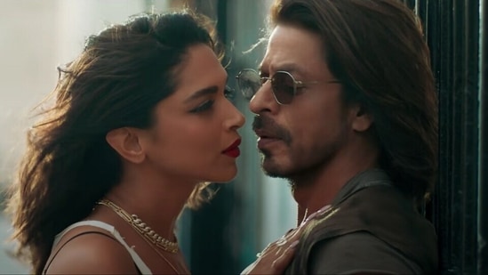 Deepika Padukone and Shah Rukh Khan in a still from Pathaan. 