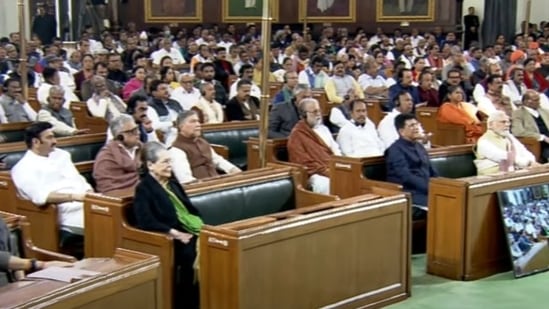 Meanwhile, Congress Parliamentary Party chairperson Sonia Gandhi attended the President's address to a joint sitting of both Houses of Parliament as party MPs, including Leader of Opposition in Rajya Sabha Mallikarjun Kharge, are stuck in Srinagar due to delayed flights.(ANI)