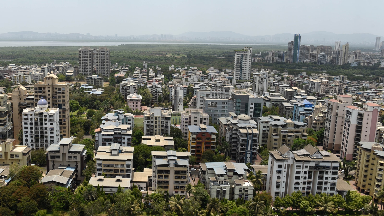 Budget 2023:  ₹10 cr deduction limit imposed on capital gains on re-investment in residential properties