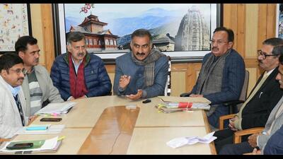 Himachal CM Sukhvinder Singh Sukhu with a delegation of truckers in Shimla on Wednesday. (HT Photo)