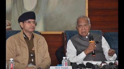 Punjab Governor Banwarilal Purohit with DGP Gaurav Yadav addressing a press conference at Guru Nanak Dev University, Amritsar on Wednesday. (Photo by Sameer Sehgal /Hindustan Times) Punjab Governor Banwarilal Purohit with DGP Gaurav Yadav addressing a press conference at Guru Nanak Dev University, Amritsar on Wednesday. (Photo by Sameer Sehgal /Hindustan Times)