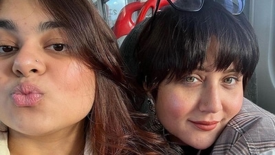 Swastika Mukherjee with daughter Anwesha. Swastika Mukherjee with daughter Anwesha.
