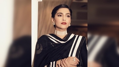Sonam Kapoor was styled by non-other than her sister Rhea Kapoor and celebrity stylist Meagan Concessio. (Instagram/@sonamkapoor) Sonam Kapoor was styled by non-other than her sister Rhea Kapoor and celebrity stylist Meagan Concessio. (Instagram/@sonamkapoor)
