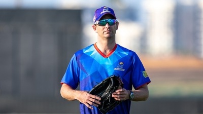 Shane Bond (MI Emirates)