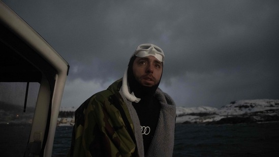 On these dives, his main goal is simply to contemplate an awe-inspiring creature and pursue "the excitement of making a discovery". "In this environment, you forget the fatigue, the cold, the apprehension. And when I reach the surface to breathe again, there are ice-covered cliffs around me... you're surrounded by beauty," he told AFP.(Olivier Morin / AFP)