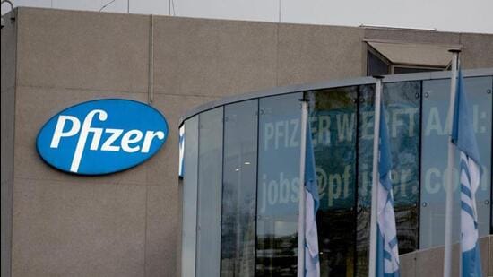 Delhi HC directed Kamlesh Singh, director of Triveni Interchem Private Limited to pay <span class='webrupee'>₹</span>2 crore to Pfizer over patent issue (Representative Photo) Delhi HC directed Kamlesh Singh, director of Triveni Interchem Private Limited to pay <span class='webrupee'>₹</span>2 crore to Pfizer over patent issue (Representative Photo)