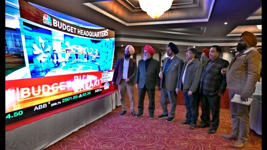 Entrepreneurs watching the live Union budget session 2023-24 in Ludhiana on Wednesday. (Gurpreet Singh/HT)