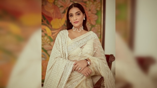 Sonam Kapoor accessorised her look with a curly Japanese cultured Pearl ‘curve’ necklace interspersed with fancy-shaped diamond solitaires, each framed with a halo of fine diamonds. (Instagram/@sonamkapoor)