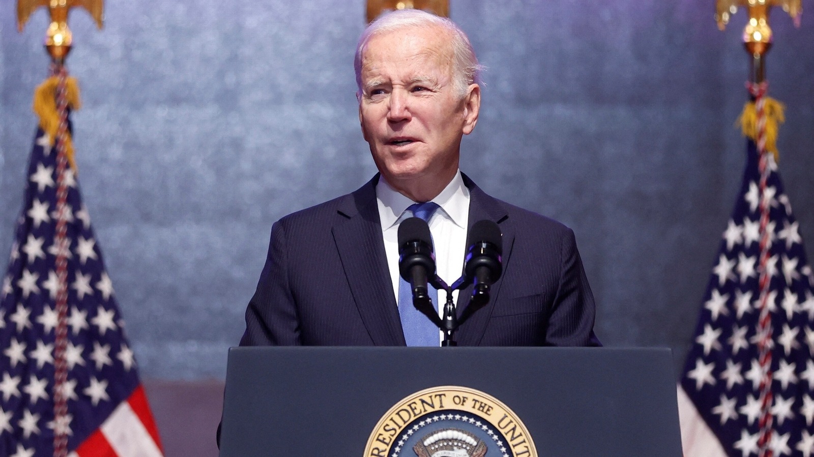 US President Biden's top economic advisor steps down