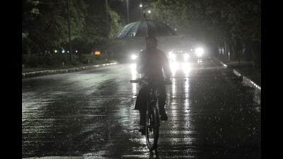 Chandigarh recorded 27.7 mm this past January, 26% less than the normal average of 37.6 mm, calculated over the past 20 years. (HT File Photo) Chandigarh recorded 27.7 mm this past January, 26% less than the normal average of 37.6 mm, calculated over the past 20 years. (HT File Photo)