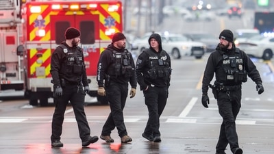Memphis police officers and Bureau of Alcohol, Tobacco, Firearms and Explosives agents were talking outside. (AP)