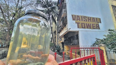 Mumbai, India - February 02, 2023: Residents of Vaishali Tower society show the muddy water being received during regular water supply, at Vaishali Nagar, Mulund, in Mumbai, India, on Thursday, February 02, 2023. (Praful Gangurde/HT Photo) (HT PHOTO) Mumbai, India - February 02, 2023: Residents of Vaishali Tower society show the muddy water being received during regular water supply, at Vaishali Nagar, Mulund, in Mumbai, India, on Thursday, February 02, 2023. (Praful Gangurde/HT Photo) (HT PHOTO)
