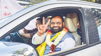 Nagpur: MVA's candidate Sudhakar Adbale flashes the victory sign after winning from Nagpur teachers' seat in the Maharashtra Legislative Council elections, in Nagpur, Thursday, Feb. 2, 2023. (PTI Photo)(PTI02_02_2023_000251B) (PTI) Nagpur: MVA's candidate Sudhakar Adbale flashes the victory sign after winning from Nagpur teachers' seat in the Maharashtra Legislative Council elections, in Nagpur, Thursday, Feb. 2, 2023. (PTI Photo)(PTI02_02_2023_000251B) (PTI)