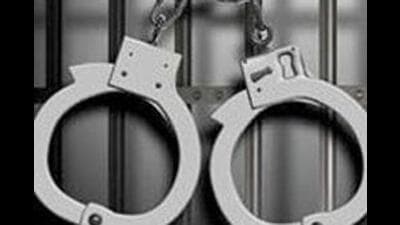 Police cracked two snatching cases with the Muktsar-based couple’s arrest in Chandigarh. (HT File) Police cracked two snatching cases with the Muktsar-based couple’s arrest in Chandigarh. (HT File)