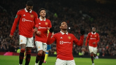Manchester United's Anthony Martial celebrates scoring their first goal with Marcus Rashford (REUTERS)