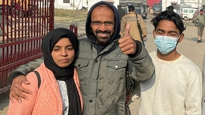 Kerala-based journalist Siddique Kappan along with his family members. (HT) Kerala-based journalist Siddique Kappan along with his family members. (HT)