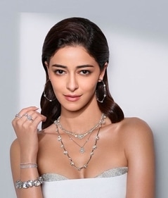 Multi-functional jewelry refers to pieces that serve multiple purposes or can be worn in multiple ways. (Instagram) Multi-functional jewelry refers to pieces that serve multiple purposes or can be worn in multiple ways. (Instagram)