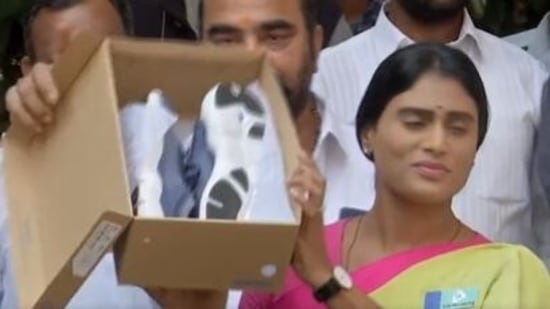 YS Sharmila's gift for KCR is a pair of shoes so that he can embark on a padyatra alongwith Sharmila.