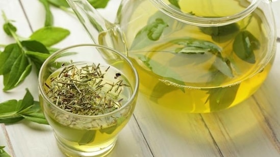 Green tea: Green tea contains several polyphenols, including catechins. These catechins exhibit protective effects against environmental toxins and other toxic exposure. An amino acid called L-theanine provides green tea's calming benefits as well.(Shutterstock)