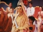 Sushmita Sen at Miss Universe 1995 with her successor Chelsi Smith, Miss USA. Sushmita Sen at Miss Universe 1995 with her successor Chelsi Smith, Miss USA.