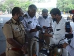 Around <span class='webrupee'>₹</span>530 crore is due from traffic violators across the state. (HT FILE PHOTO FOR REPRESENTATIONAL PURPOSE ONLY) Around <span class='webrupee'>₹</span>530 crore is due from traffic violators across the state. (HT FILE PHOTO FOR REPRESENTATIONAL PURPOSE ONLY)