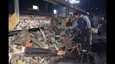 A view of burnt machine and material after fire broke out in spinning mill in Ludhiana on Friday. (Harvinder Singh/HT) A view of burnt machine and material after fire broke out in spinning mill in Ludhiana on Friday. (Harvinder Singh/HT)