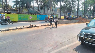 Dhawal Ashar, programme head of the Urban Transport & Road Safety for World Resources Institute, India, said, “Typically, in Mumbai, we notice three different types of medians, 150mm, 450mm and 1m high. Except the 150mm median, the other two are not mountable. Pedestrian mode share in Mumbai is over 50% and crossing demand is extremely high all across the city.” (HT PHOTO) Dhawal Ashar, programme head of the Urban Transport & Road Safety for World Resources Institute, India, said, “Typically, in Mumbai, we notice three different types of medians, 150mm, 450mm and 1m high. Except the 150mm median, the other two are not mountable. Pedestrian mode share in Mumbai is over 50% and crossing demand is extremely high all across the city.” (HT PHOTO)