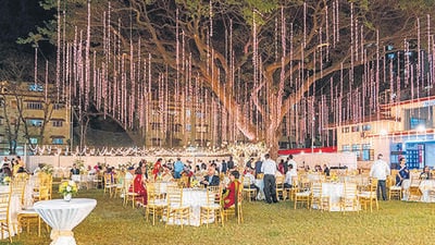 Rustom Baug boasts of a library, gymnasium, canteen, kindergarten and club house, where families meet and residents gather to celebrate festivals and cermemonies.