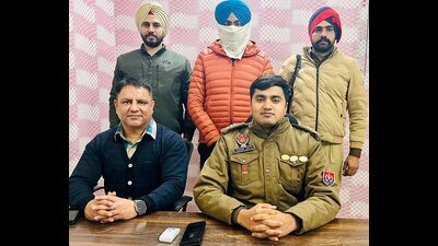 The 21-year-old college student in custody of CIA staff 2 for giving shelter to gangster Ravi Rajgarh in Ludhiana on Friday. (HT Photo) The 21-year-old college student in custody of CIA staff 2 for giving shelter to gangster Ravi Rajgarh in Ludhiana on Friday. (HT Photo)