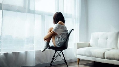 "During this time of the year, many battle seasonal depression. From the lens of Nutritional Psychiatry, here is some evidence-based nutritional recommendations for managing seasonal mood changes," wrote Dr Uma Naidoo. (Unsplash) "During this time of the year, many battle seasonal depression. From the lens of Nutritional Psychiatry, here is some evidence-based nutritional recommendations for managing seasonal mood changes," wrote Dr Uma Naidoo. (Unsplash)