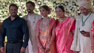 Salman Khan with Rishabh Hegde, Shivani Shetty and Manjunath Hegde. Salman Khan with Rishabh Hegde, Shivani Shetty and Manjunath Hegde.