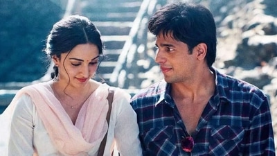 Kiara Advani and Sidharth Malhotra in a still from Shershaah. Kiara Advani and Sidharth Malhotra in a still from Shershaah.