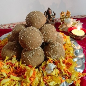 Churma ladu is a healthy option for people who need high-calorie diets (pinterest) Churma ladu is a healthy option for people who need high-calorie diets (pinterest)