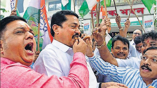 The Congress was quick to express its disconcertion at Ajit’s statement. “In the MVA government, the NCP was handling the home department. They could have stopped the MLAs who rebelled. Why was it not done then?” said Maharashtra Congress president Nana Patole, adding, however, that this was not the appropriate time for a blame game. “We don’t want to bring the past back or blame anyone for what happened last year,” he said. (HT PHOTO)